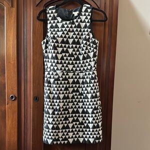 Black and White Geometric Dress- JCrew hit it out of the park. Stunning dress!